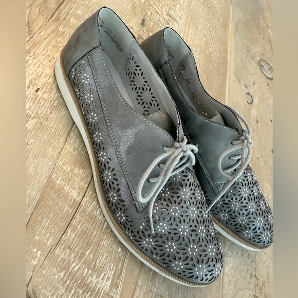 Remonte Women's Kennya Lasser Cut Gray Silver Lace Up Oxford size 41 - Picture 1 of 12